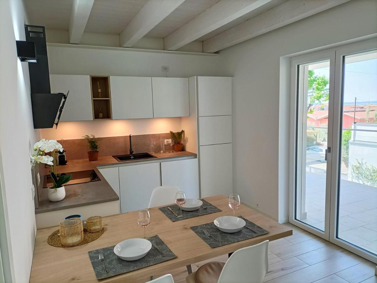 Lake Dream Apartment With Pool In Бардолино Екстериор снимка