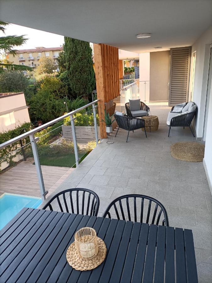 Lake Dream Apartment With Pool In Бардолино Екстериор снимка